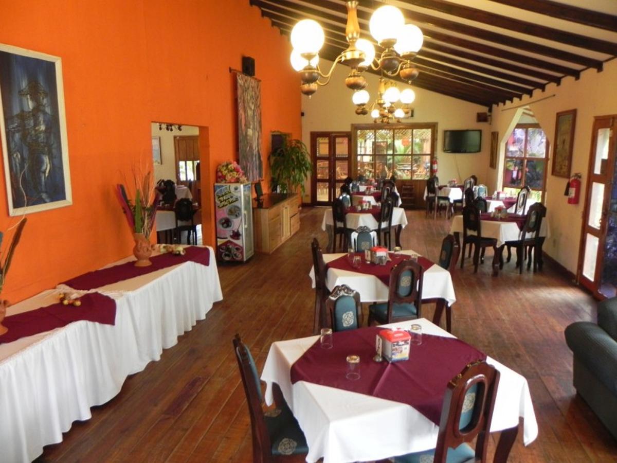 Hotel Puerto Libre Puerto Barrios Exterior photo